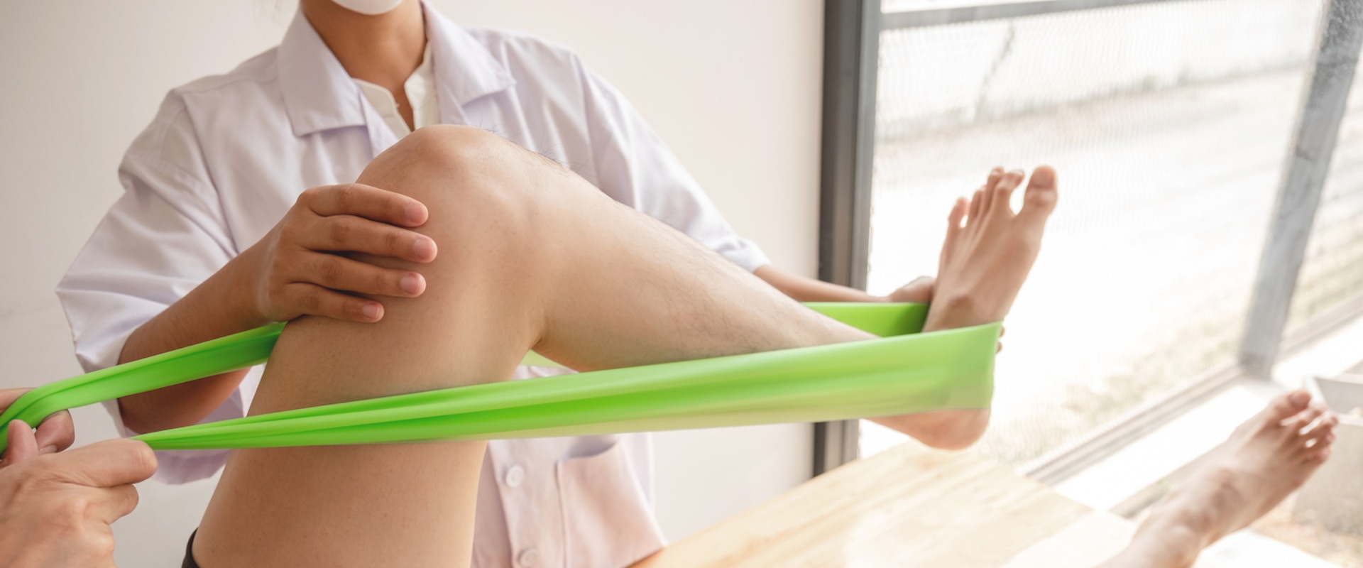 Treating Knee Pain: Exercises, Remedies, and Management