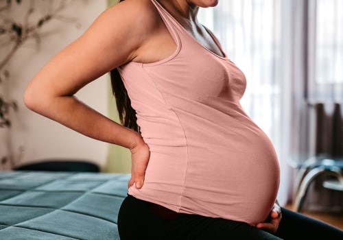 What are 5 warning signs of a possible problem during pregnancy?