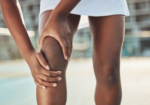 What should you not do if your knee hurts?